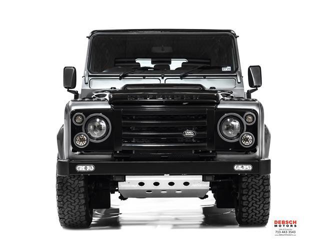 Land-Rover-Defender-1993-6
