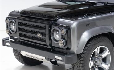 Land-Rover-Defender-1993-9