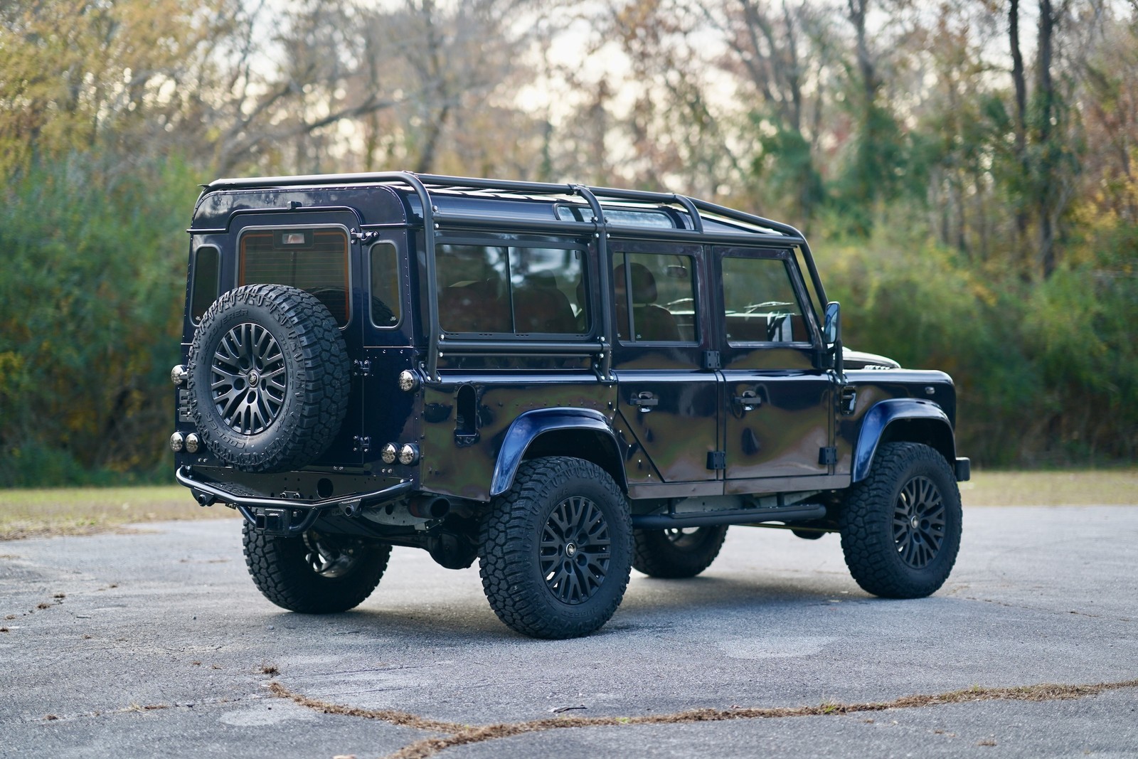 Land-Rover-Defender-1993-Station-Wagon-11