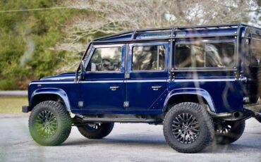 Land-Rover-Defender-1993-Station-Wagon-12