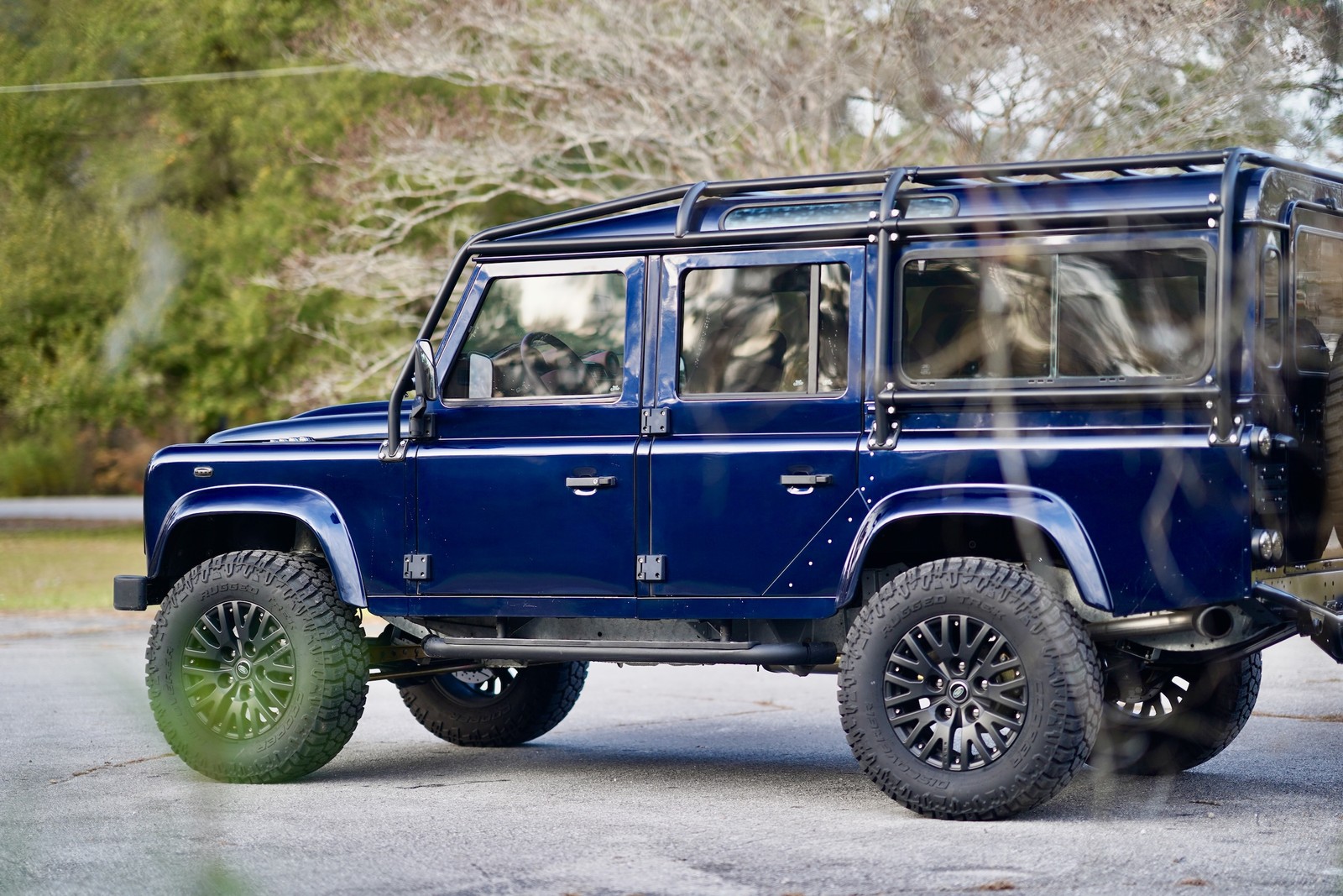 Land-Rover-Defender-1993-Station-Wagon-12