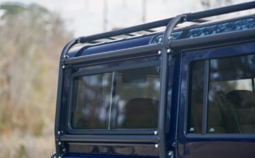 Land-Rover-Defender-1993-Station-Wagon-20