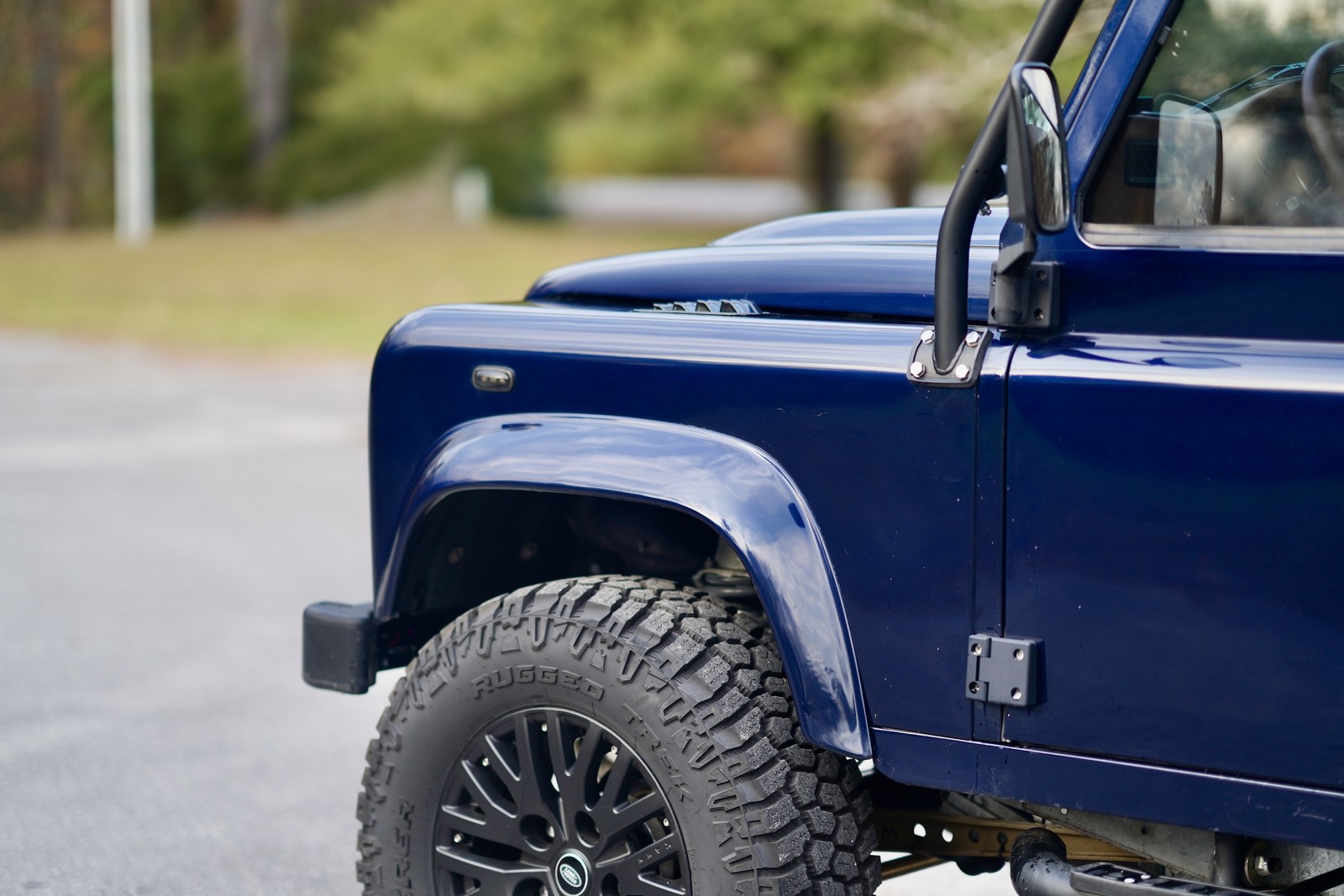 Land-Rover-Defender-1993-Station-Wagon-23