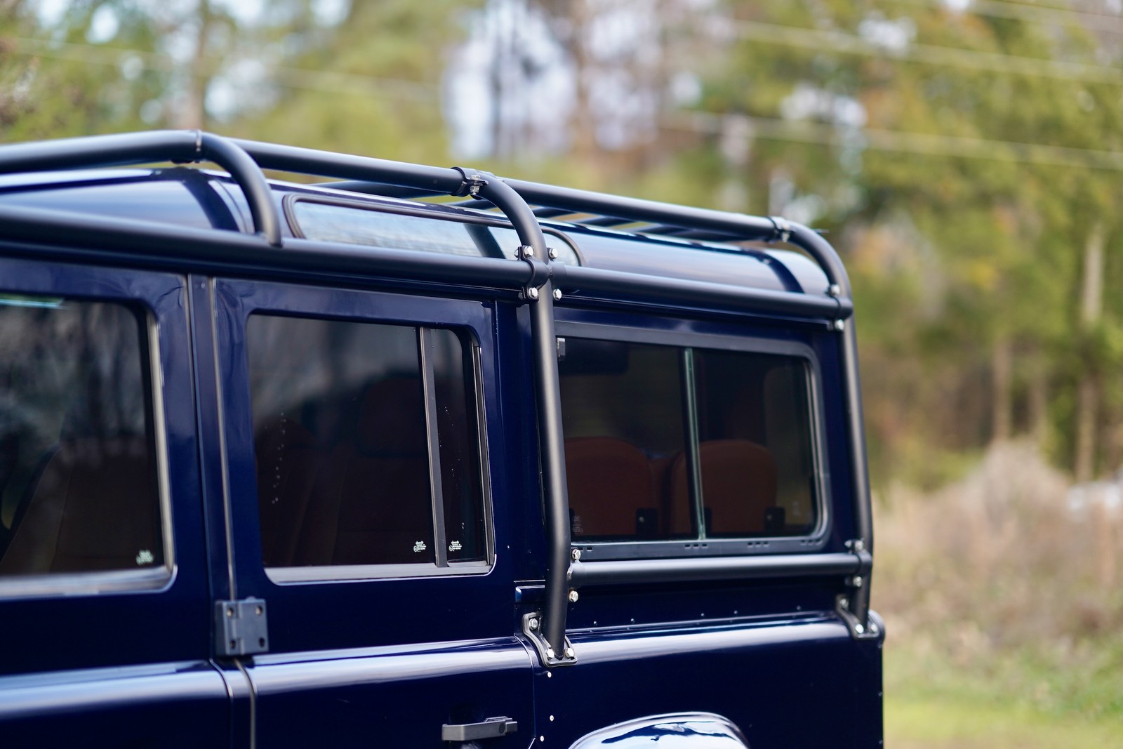 Land-Rover-Defender-1993-Station-Wagon-24