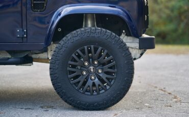 Land-Rover-Defender-1993-Station-Wagon-29