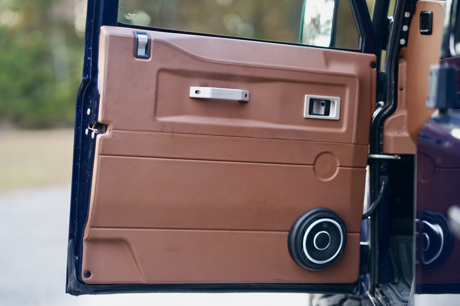 Land-Rover-Defender-1993-Station-Wagon-32