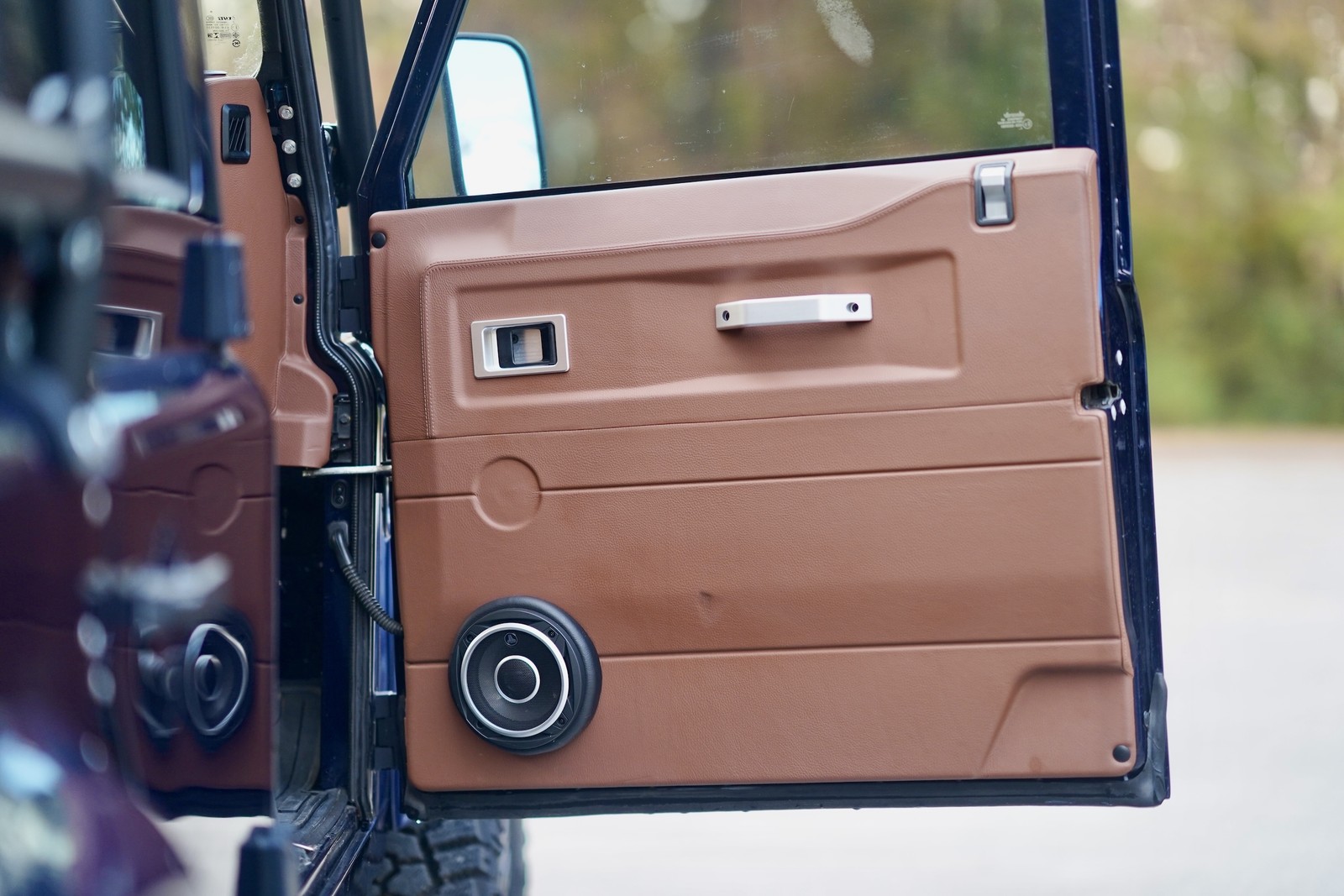 Land-Rover-Defender-1993-Station-Wagon-33