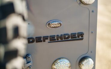 Land-Rover-Defender-1995-SUV-19