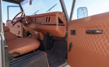 Land-Rover-Defender-1995-SUV-29