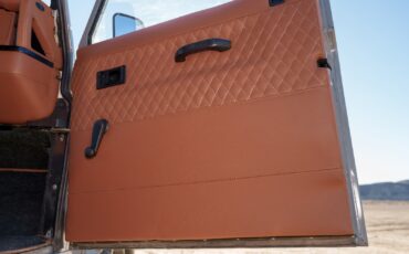 Land-Rover-Defender-1995-SUV-32