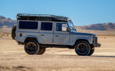 Land-Rover-Defender-1995-SUV-5