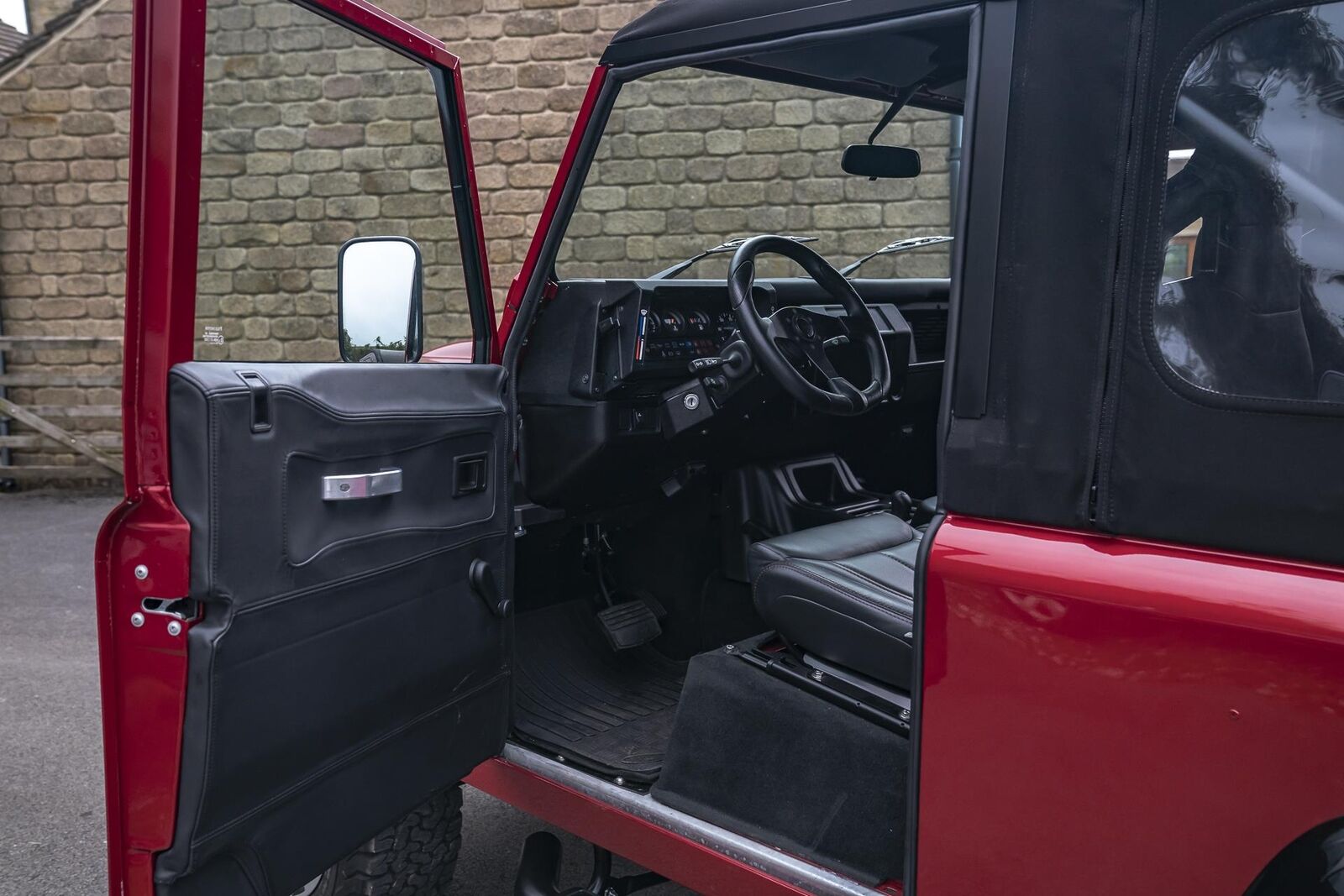 Land-Rover-Defender-1996-Finance-Trade-Welcomed-27