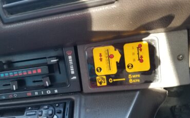 Land-Rover-Range-Rover-1989-SUV-6