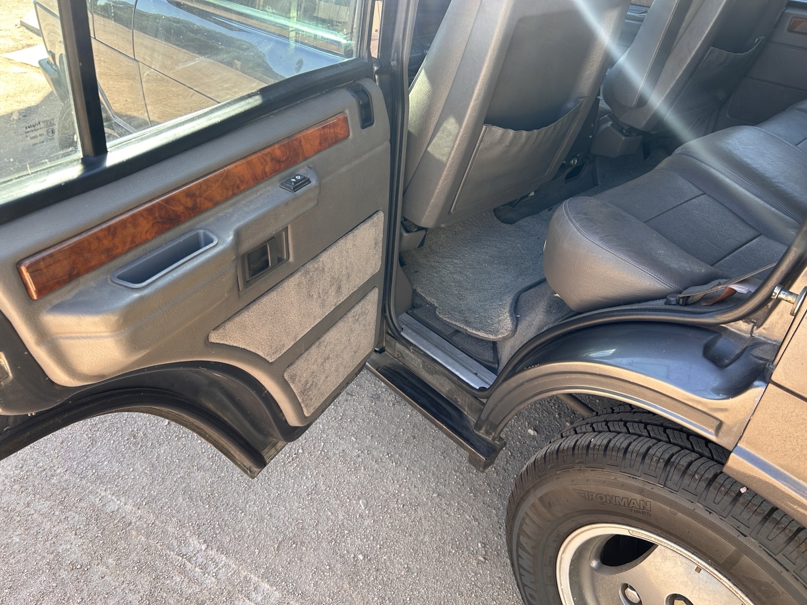 Land-Rover-Range-Rover-1992-10