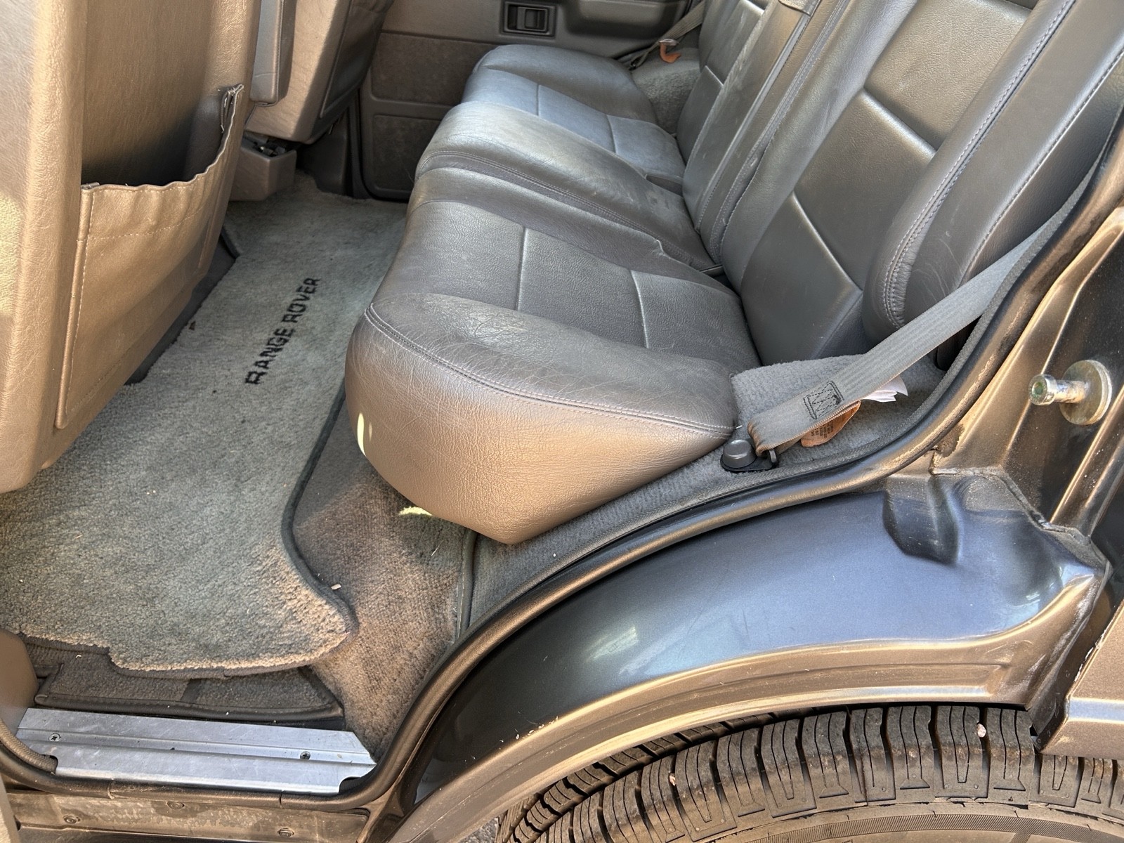 Land-Rover-Range-Rover-1992-11