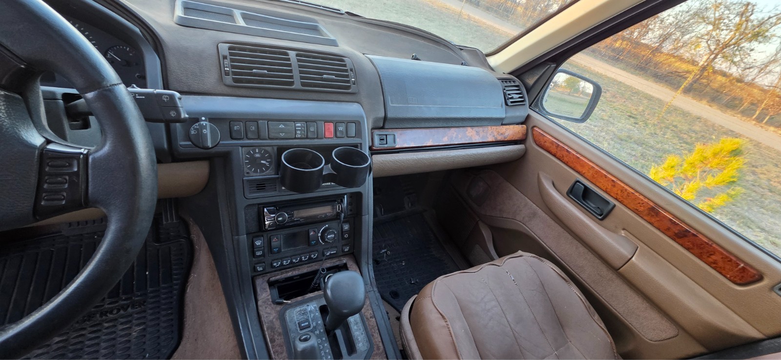 Land-Rover-Range-Rover-1996-SUV-10