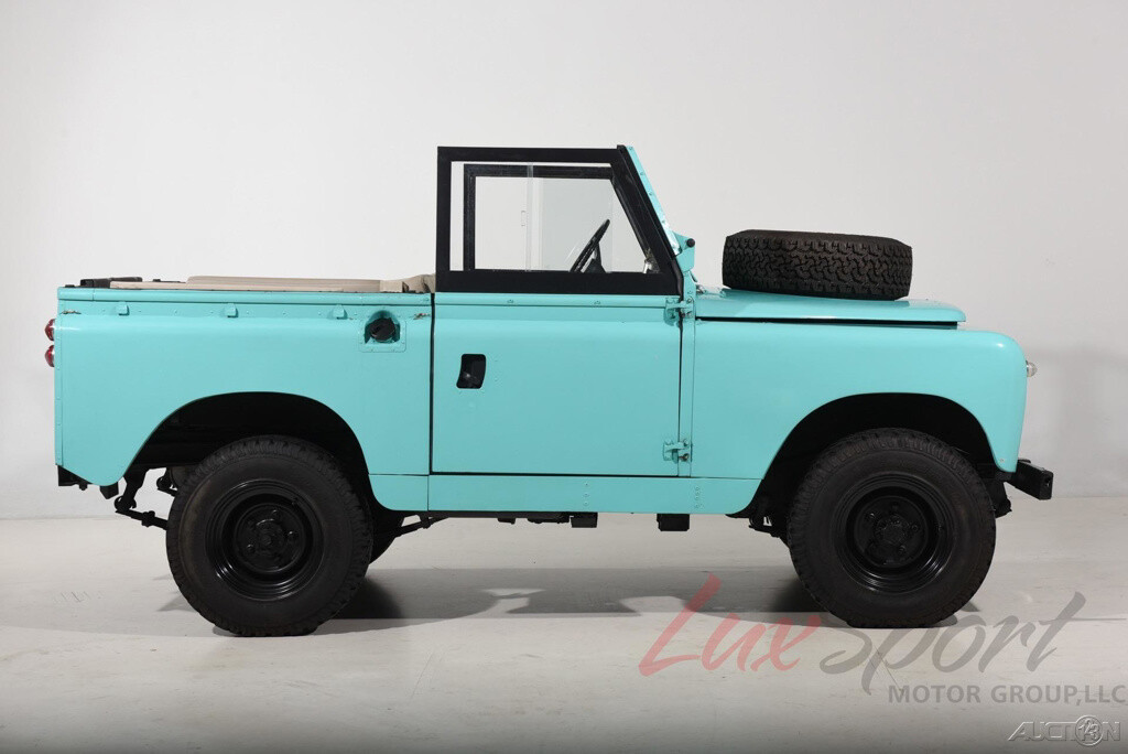 Land-Rover-Safari-1967-16