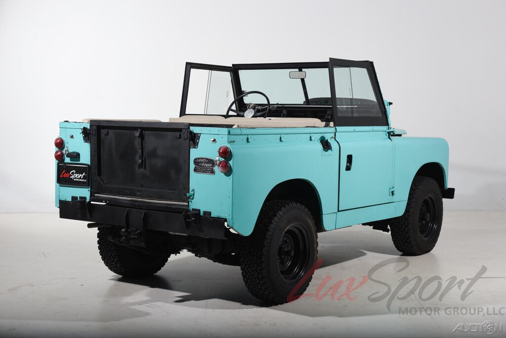 Land-Rover-Safari-1967-18