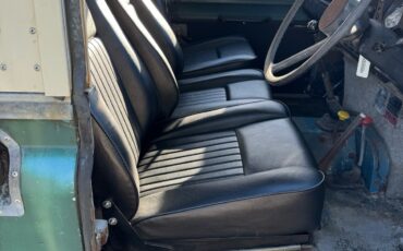 Land-Rover-Series-III-1973-12