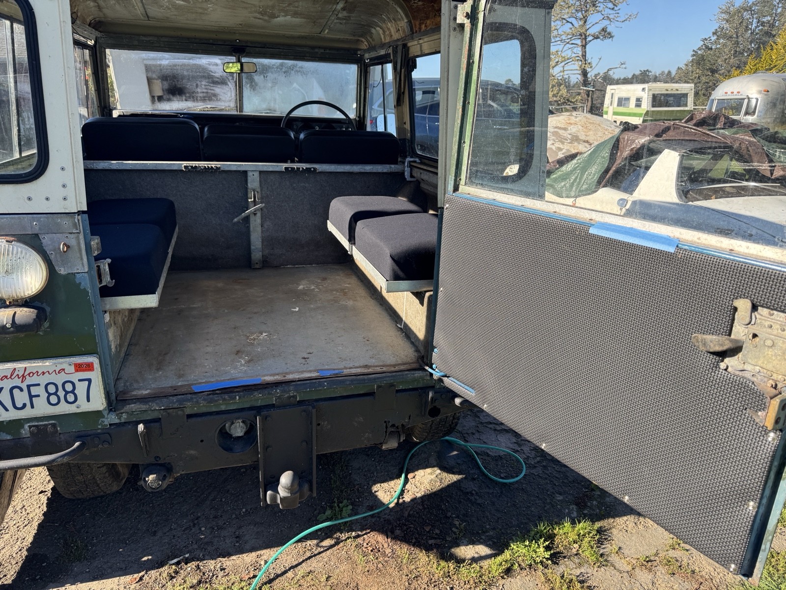 Land-Rover-Series-III-1973-15