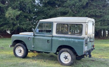 Land-Rover-Series-III-1973-2