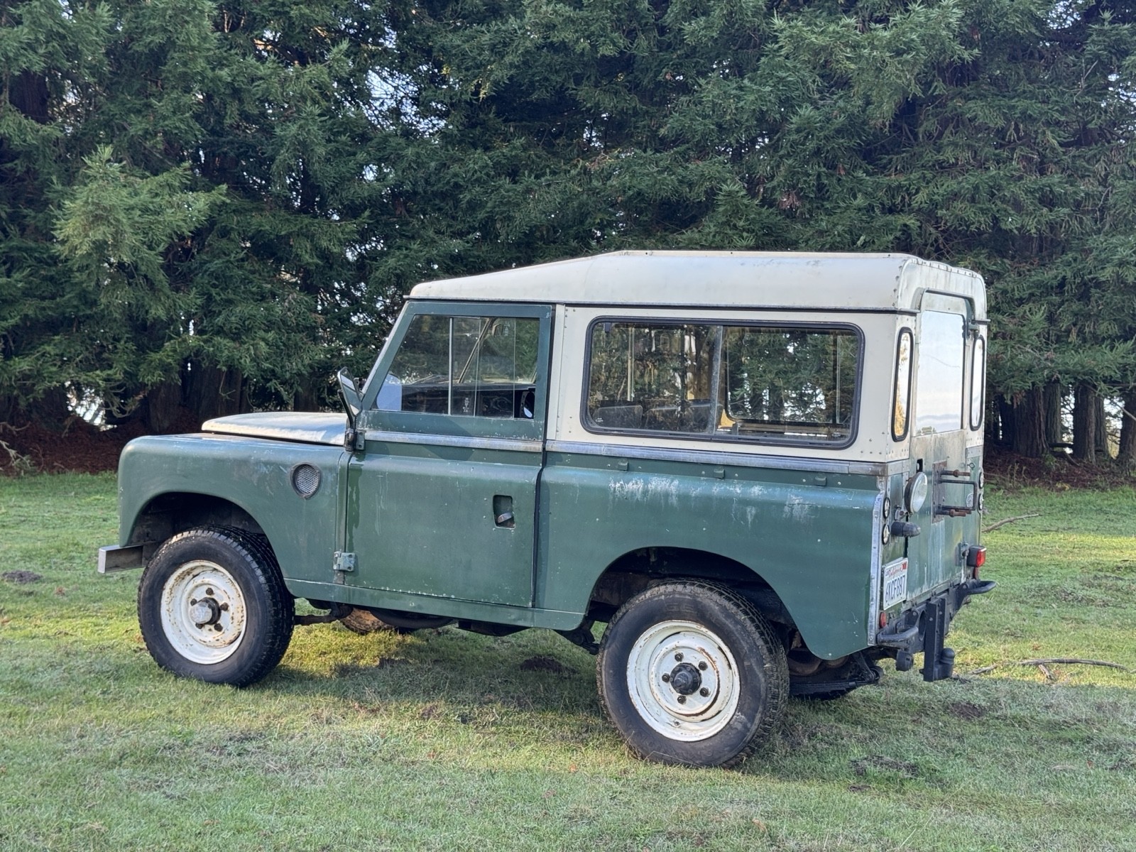 Land-Rover-Series-III-1973-2