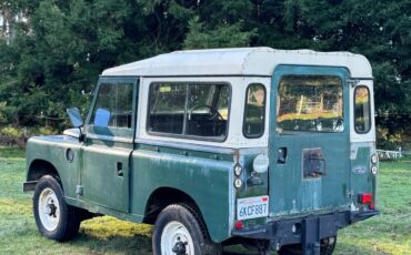 Land-Rover-Series-III-1973-3