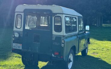 Land-Rover-Series-III-1973-4