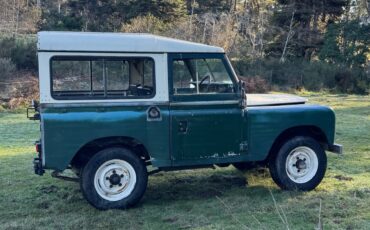 Land-Rover-Series-III-1973-6