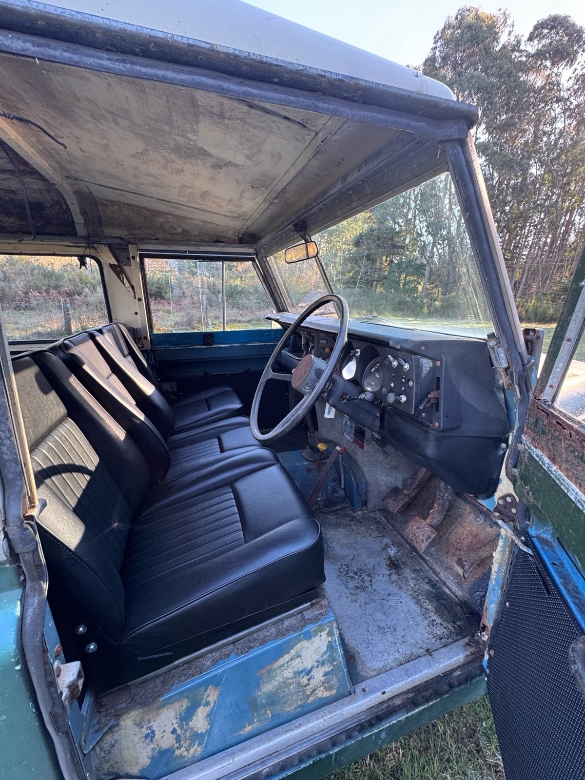 Land-Rover-Series-III-1973-9