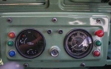 Land-rover-109-diesel-1973-green-9