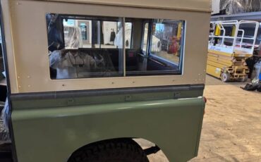 Land-rover-88h-1970-green-10