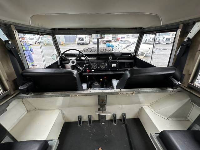 Land-rover-88h-1970-green-18