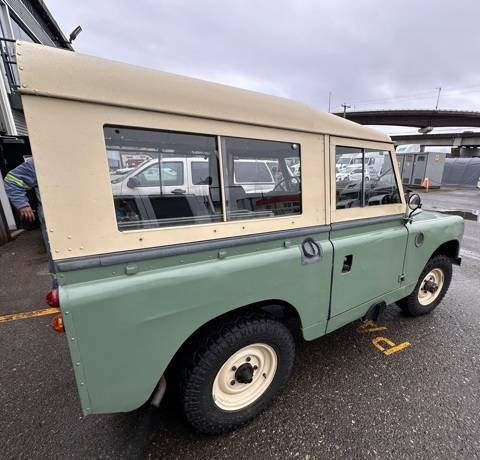 Land-rover-88h-1970-green-2