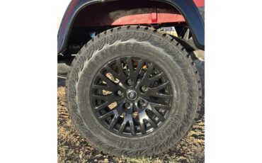 Land-rover-Defender-1989-Red-matte-Black-10