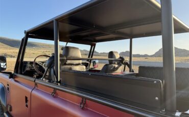 Land-rover-Defender-1989-Red-matte-Black-8