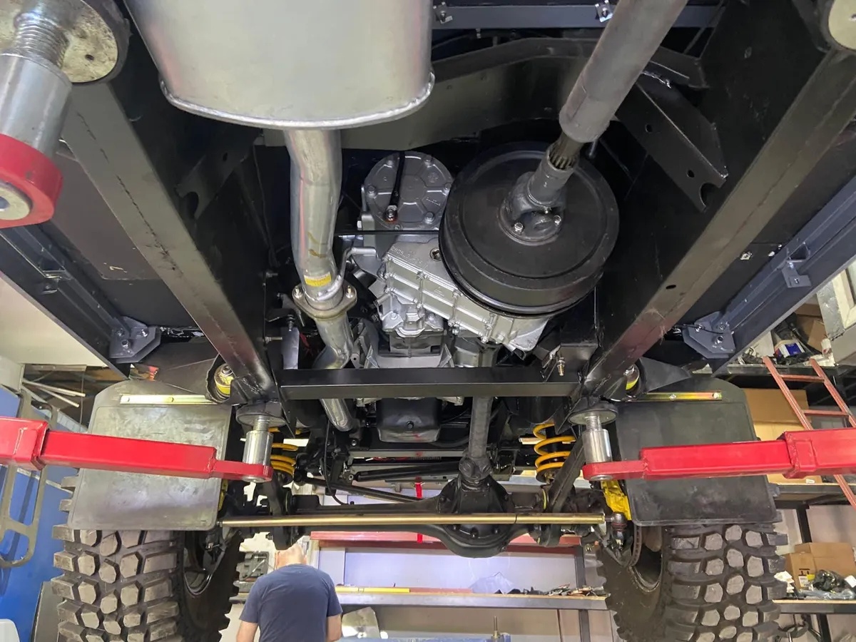 Land-rover-Defender-1995-13