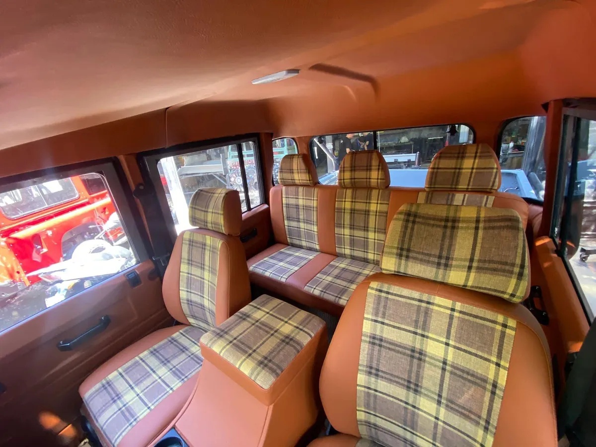 Land-rover-Defender-1995-14