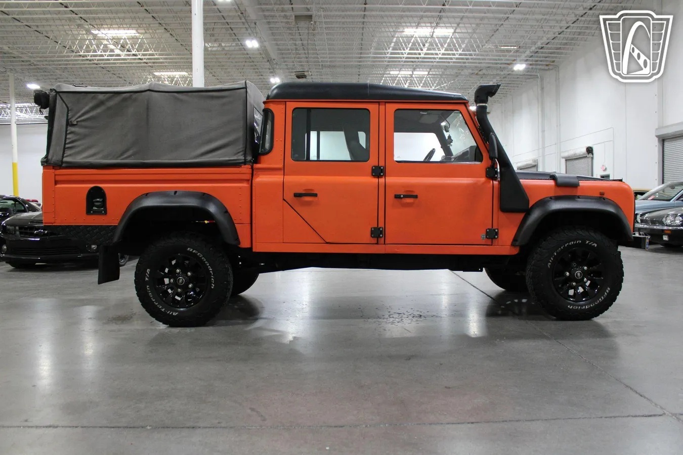 Land-rover-Defender-1995-Orange-Black-13