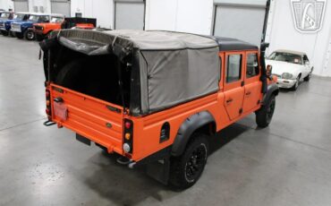 Land-rover-Defender-1995-Orange-Black-2