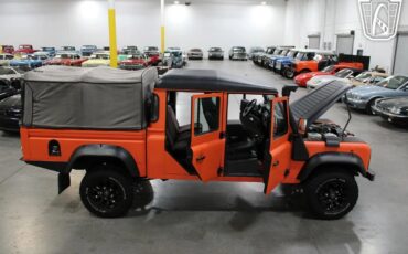 Land-rover-Defender-1995-Orange-Black