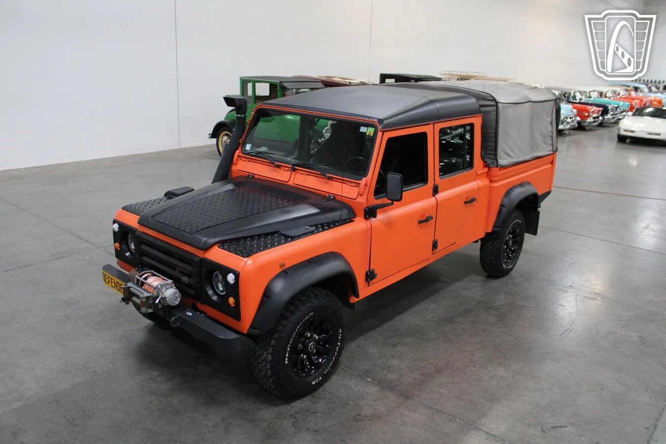 Land-rover-Defender-1995-Orange-Black-9