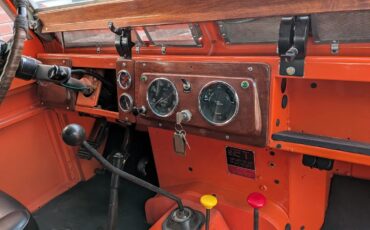 Land-rover-Series-2a-1966-Orange-Orange-16