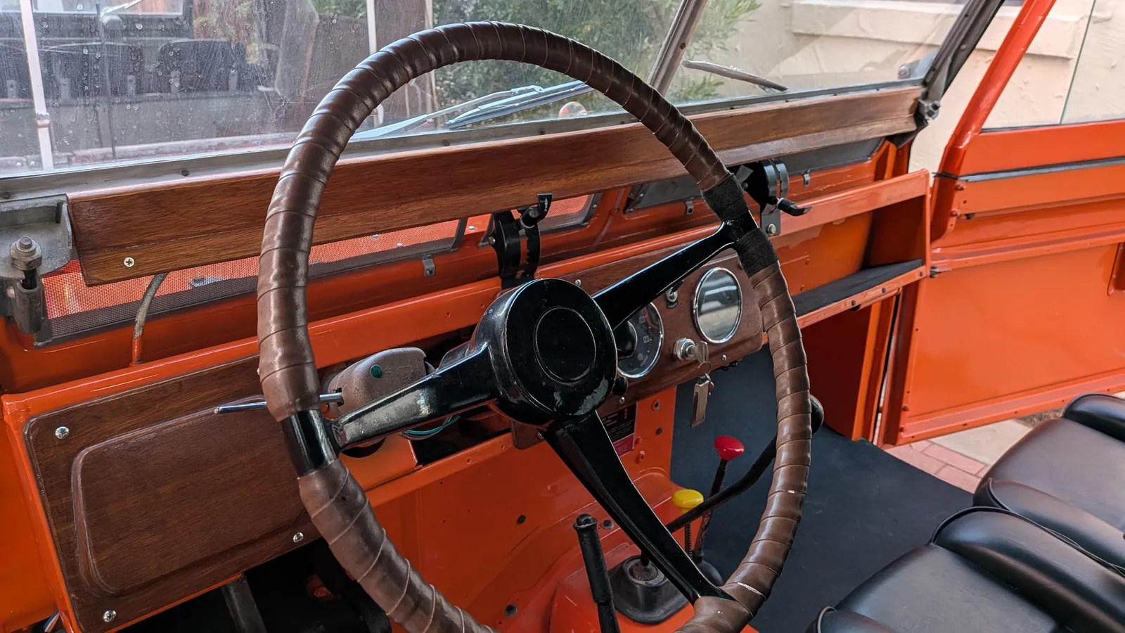 Land-rover-Series-2a-1966-Orange-Orange-17