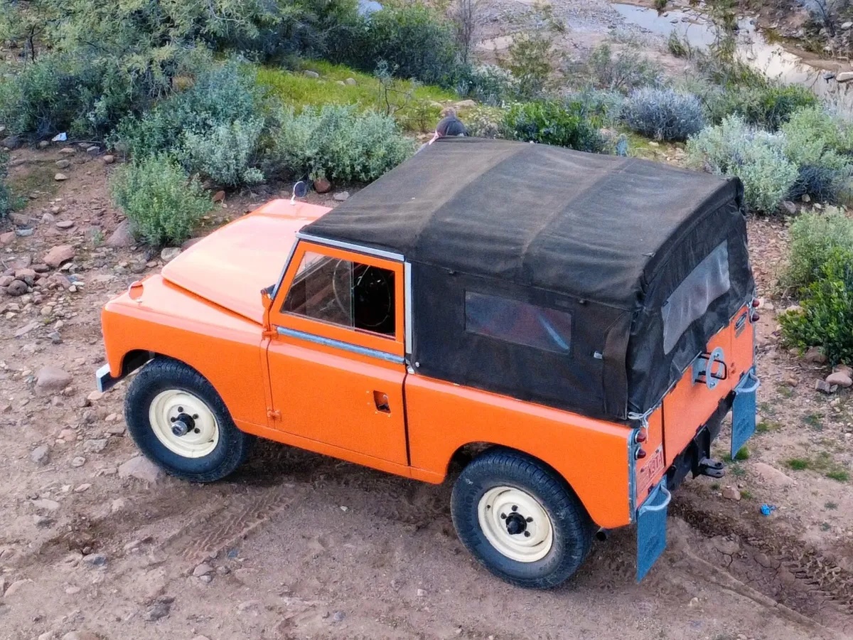 Land-rover-Series-2a-1966-Orange-Orange-19
