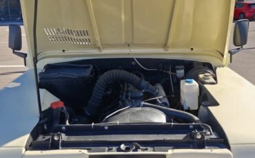 Land-rover-Series-3-1988-Cream-Cream-1