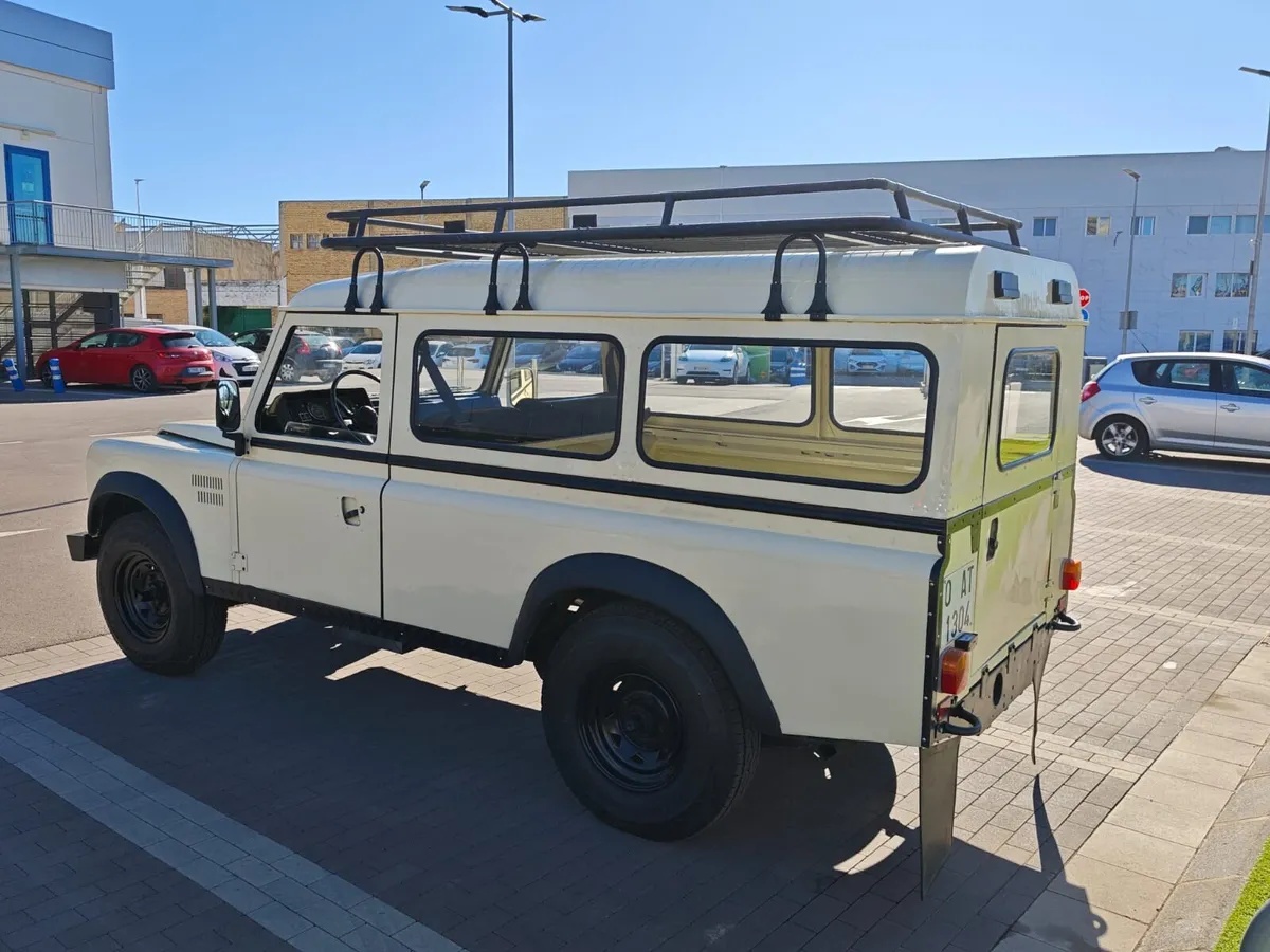 Land-rover-Series-3-1988-Cream-Cream-11