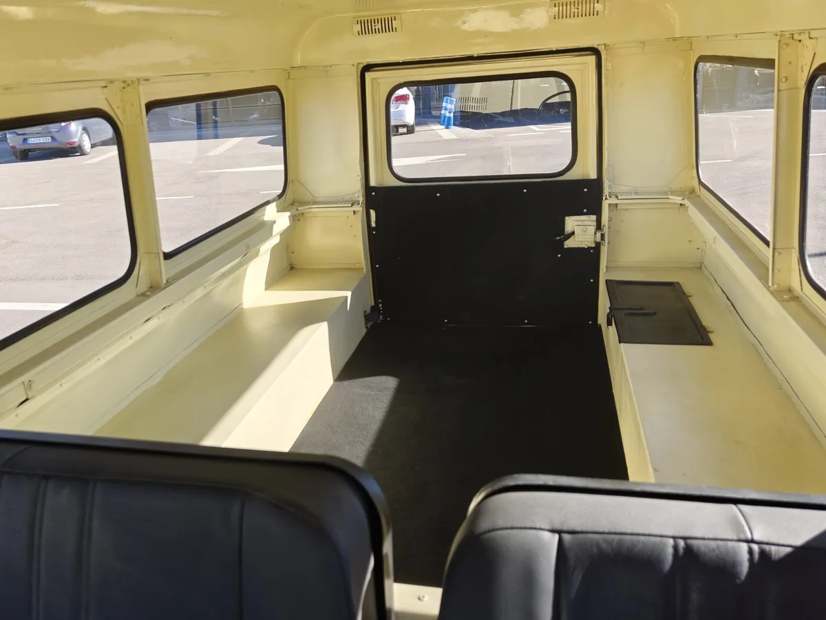 Land-rover-Series-3-1988-Cream-Cream-8