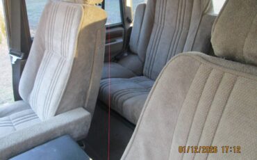 Land-rover-hunter-1989-7