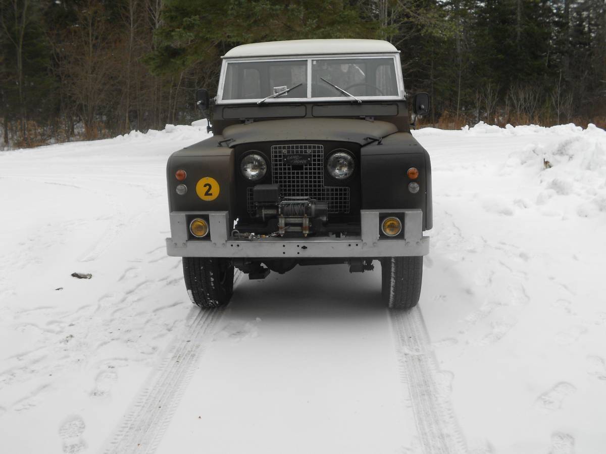 Land-rover-pickup-truck-1964-green-3